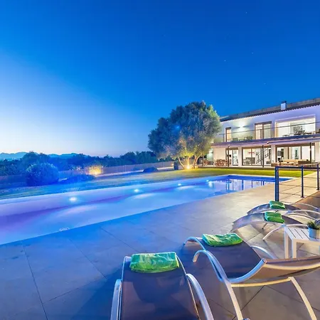Villa Son Oliver