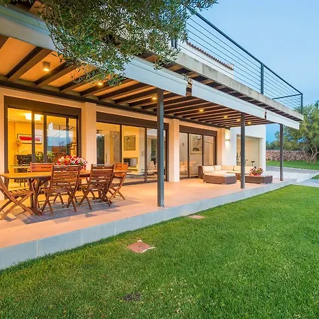Villa Son Oliver *